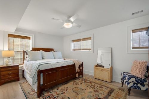 4181 Brookview Dr, Atlanta GA 30339-4605 exterior