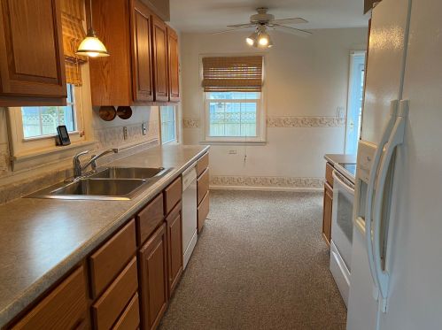 2374 Blodgett St, Meskegon MI 49441-1518 exterior