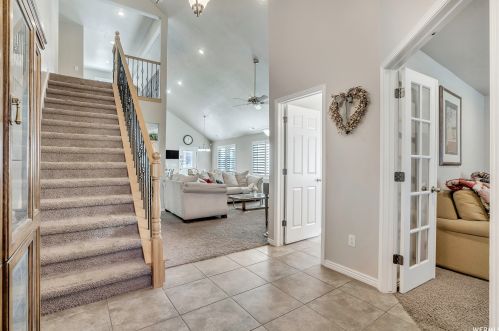 9179 Club Oaks Dr, Sandy, UT 84070-6648