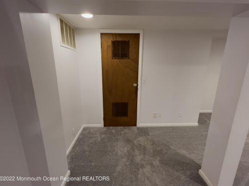 24 Anita Dr, Jackson Twp NJ 08527-4901 exterior