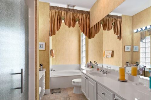 7704 Hernando Ct, Naples FL 34114-2619 exterior