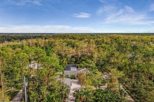 770 Logan Blvd, Naples FL 34116-3909 exterior