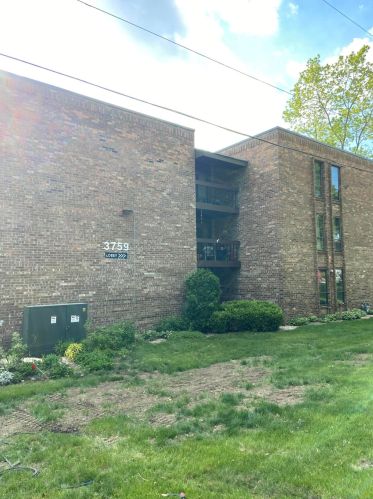 3759 88th St, Milwaukee WI 53222-2729 exterior