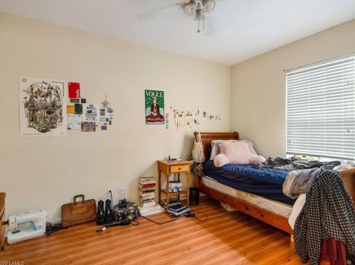 5353 Cv Cir, Naples FL 34119-9528 exterior