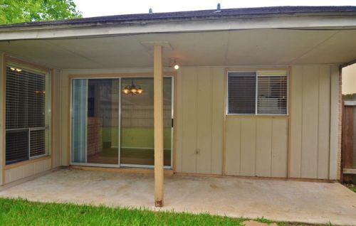 5734 Flax Bourton St, Humble TX 77346-2628 exterior