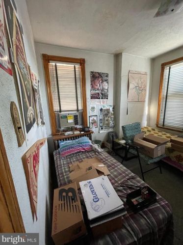 4515 8th St, Philadelphia PA 19140-1343 exterior