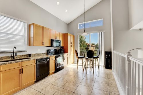 11753 Bennington Cir, Fort Pierce FL  34987-2717 exterior