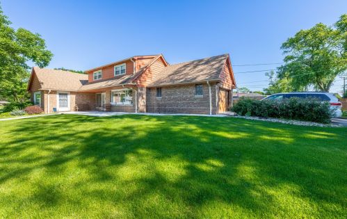 11630 Oakley Ave, Chicago, IL 60643-4745