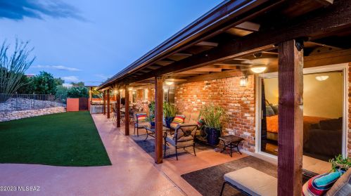 6101 Camino De Santa Valera, Tucson AZ  85718-3722 exterior