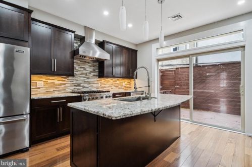 1814 Catharine St, Philadelphia PA  19146-1835 exterior