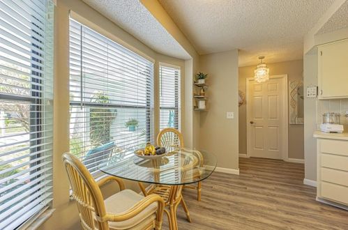 9018 Gln Moor Ln, Port Richey FL 34668-4945 exterior