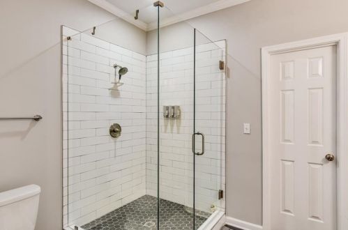 2884 Cravey Dr, Atlanta GA  30345-1420 exterior