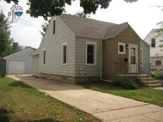 1306 Highland Ave, Joliet, IL 60435-4217