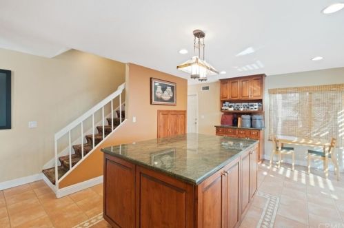 2171 Snowberry Rd, Tustin CA 92780-6931 exterior