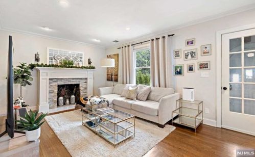 110 Williams Ave, Hasbrouck Heights, NJ 07604-1430