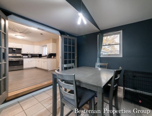 1631 Huizenga St, Meskegon MI  49442-5939 exterior