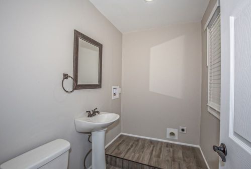 27 Sherbrooke St, Springfield MA  01104-2723 exterior