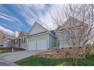 80 Woodcreek Cir, Swannanoa, NC 28778-9152