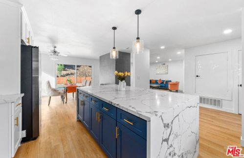 1837 Las Lanas Ln, Fullerton CA  92833-1814 exterior