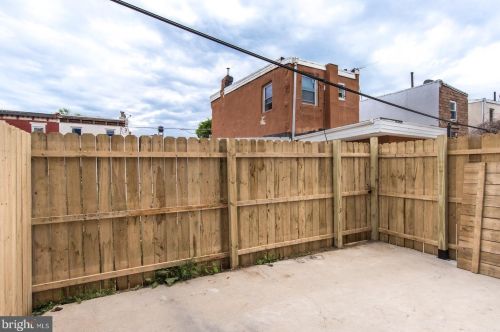 2037 Lawrence St, Philadelphia PA 19120-1828 exterior