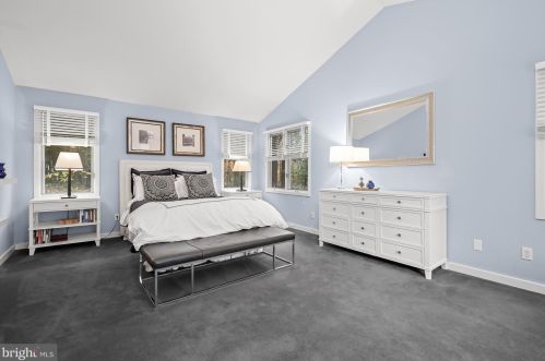 10113 Bevern Ln, Rockville MD 20854-2130 exterior