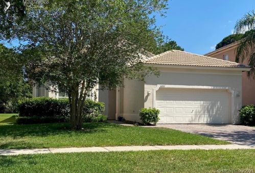 6231 Arlington Way, Fort Pierce, FL 34951-3127