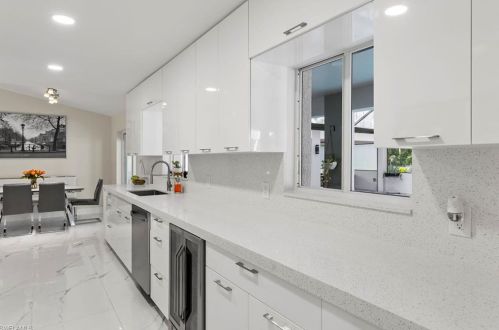 3790 8 Ave, Naples FL 34120-4923 exterior