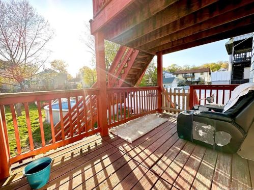 20 Smith St, Derby CT 06418-1216 exterior