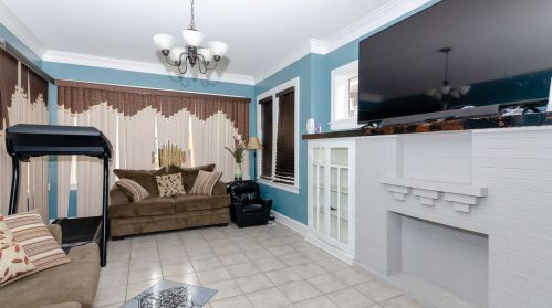 6030 Mozart St, Chicago IL 60629-2217 exterior