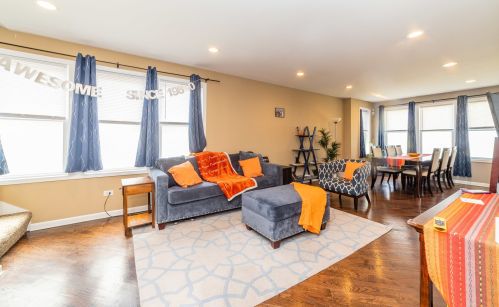 8237 Bishop St, Chicago IL 60620-3925 exterior