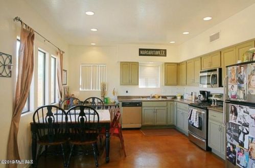 225 Jacinto St, Tucson AZ  85705-5474 exterior