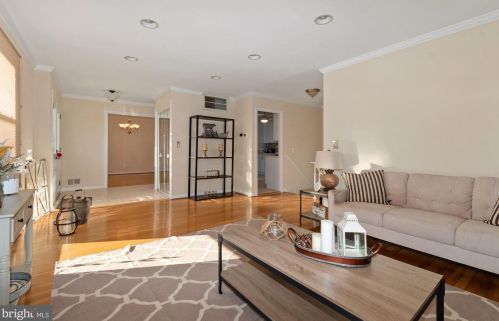 11837 Enid Dr, Rockville MD 20854-3454 exterior