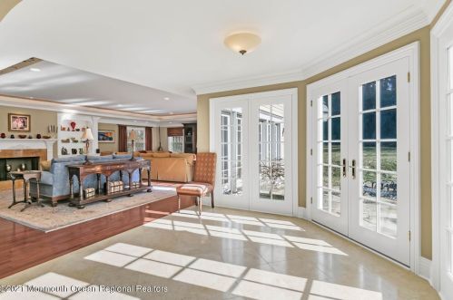 41 Marlpit Pl, Middletown NJ 07748-2028 exterior