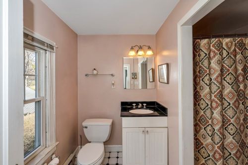 78 Nevins Ave, Springfield MA 01106-3120 exterior