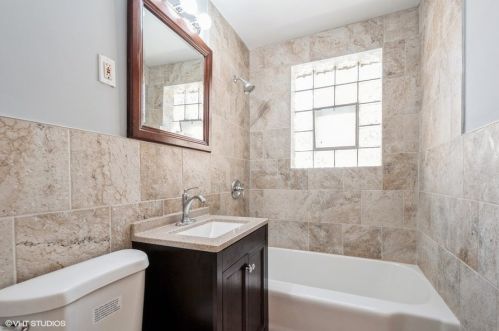 6701 Whipple St, Chicago IL 60652-3445 exterior