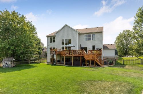 2473 Eyrie Dr, Saint Paul MN 55129-4211 exterior