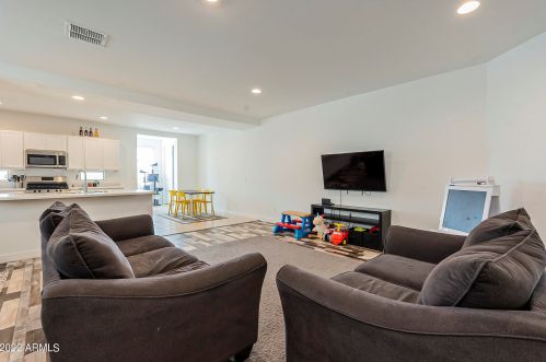 7429 22nd Ave, Phoenix AZ  85041-7737 exterior