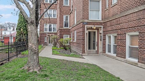 3729 Keeler Ave, Chicago, IL 60641-3022