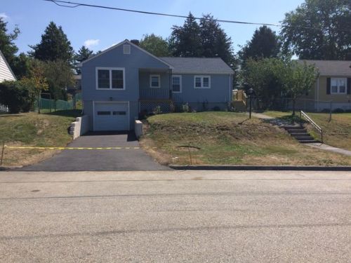 14 Thornton Rd, Worcester, MA 01606-2431