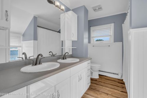 308 Monmouth Rd, West Long Branch NJ 07764-1028 exterior