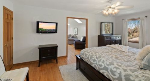 9 Fox Chase Rd, Parsippany NJ 07834-3001 exterior