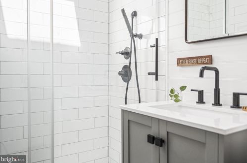 1630 F St, Washington DC 20002-4501 exterior