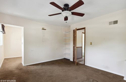 224 Highland Ave, Elmhurst IL 60126-2557 exterior