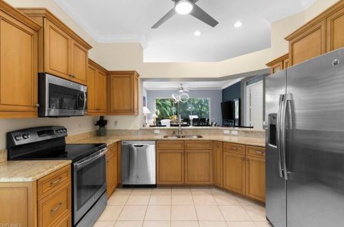 1806 Leamington Ln, Naples FL 34109-1453 exterior