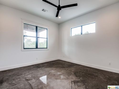 340 Warbler Dr, Spring Branch TX 78070-5064 exterior