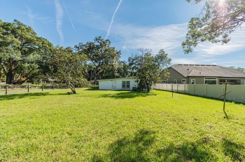 3305 Ehrlich Rd, Tampa FL  33618-2507 exterior