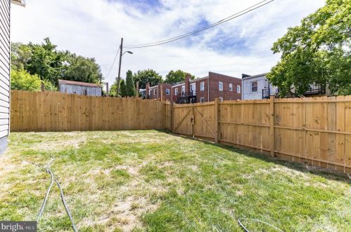 928 47th Pl, Washington DC  20019-3720 exterior