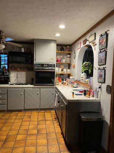 2810 Delaware Ave, Fort Pierce FL 34950-3974 exterior