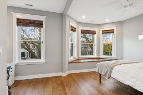 2037 Sawyer Ave, Chicago IL 60647-2703 exterior