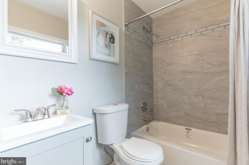 1945 Narberth Ave, Haddon Heights NJ 08035-1018 exterior